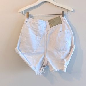One teaspoon shorts